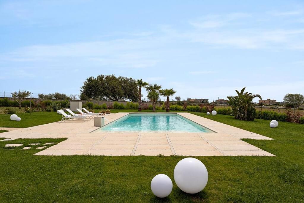 Villa Paradiso With Private Pool, Bbq Area, Huge Garden And Free Parking Modica Esterno foto