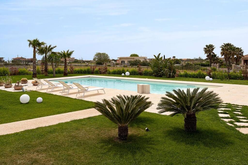 Villa Paradiso With Private Pool, Bbq Area, Huge Garden And Free Parking Modica Esterno foto