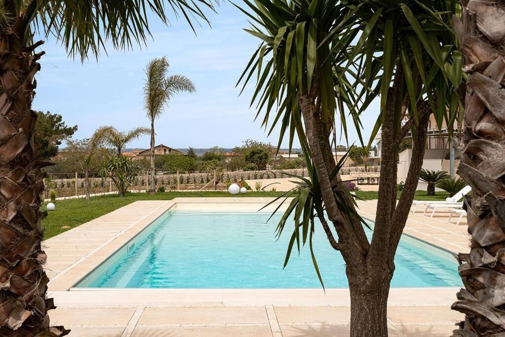 Villa Paradiso With Private Pool, Bbq Area, Huge Garden And Free Parking Modica Esterno foto